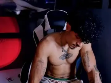 Chaturbate Free Porn Cam of thomas_fit1