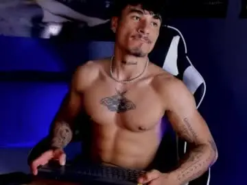 Chaturbate Free Porn Cam of thomas_fit1