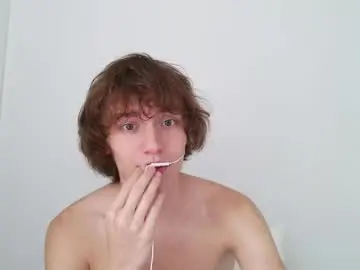 Chaturbate Live Sex Cam of leon_heart666