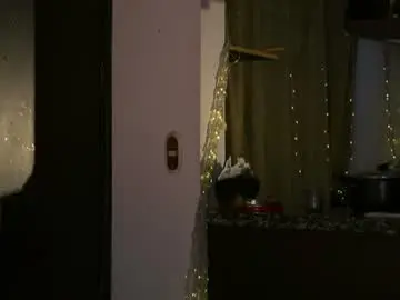Chaturbate Live Porn of lola_cocks