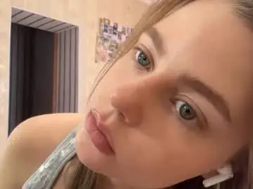 Chaturbate Free Porn Cam of traceehuisenga