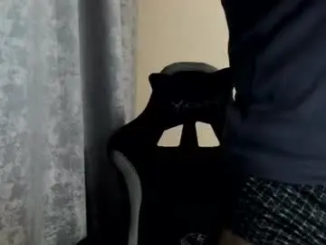 Chaturbate Nude Webcam of aaron_royal