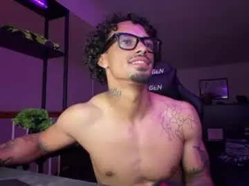 Chaturbate Best live sex cam show of danteheyy