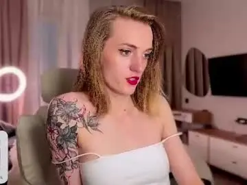 Chaturbate Sex Cam of hey_its_mia