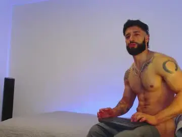 Chaturbate Nude Webcam of max_xl_