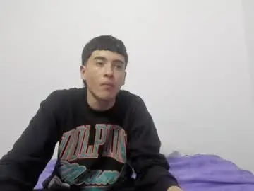 Chaturbate Adult Webcam of picaszomilos350