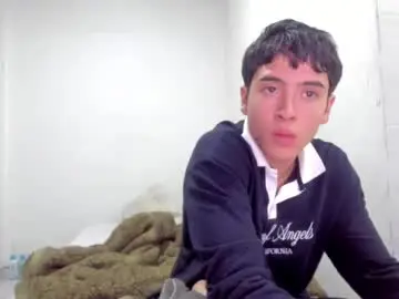 Chaturbate Watch Live Sex Cams of picaszomilos350