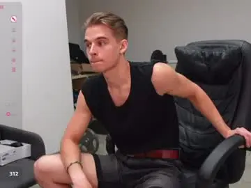 Chaturbate Best live sex cam show of thomas_brons