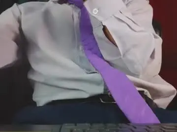 Chaturbate Free Porn Cam of xxxhome_alonexxx