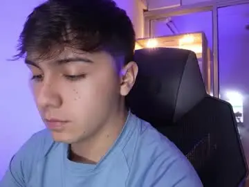 Chaturbate Adult Webcam of aron__cooper