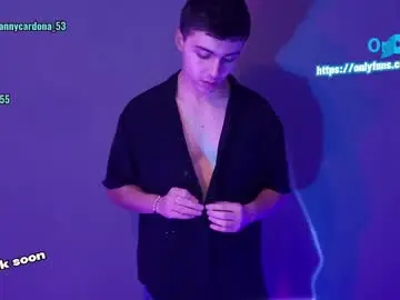 Chaturbate Free Porn Cam of aron__cooper