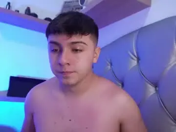 Chaturbate Sex Chat of aron__cooper