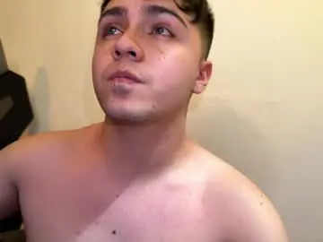 Chaturbate Free Live Porn of aron__cooper