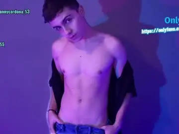 Chaturbate Nude Webcam of aron__cooper