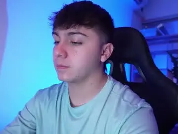 Chaturbate Free Live Porn of aron__cooper