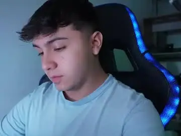 Chaturbate Watch Live Sex Cams of aron__cooper