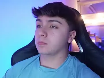 Chaturbate Sex Chat of aron__cooper