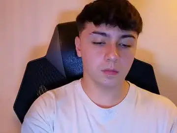 Chaturbate Adult Video Chat of aron__cooper