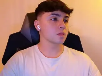 Chaturbate Live Porn of aron__cooper