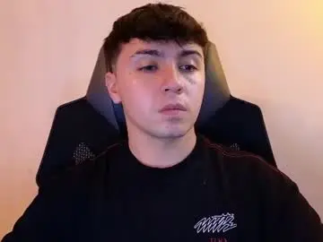 Chaturbate Free Porn Cam of aron__cooper