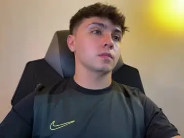 Chaturbate Sex Cam of aron__cooper