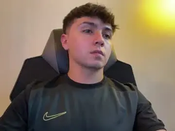 Chaturbate Sex Chat of aron__cooper