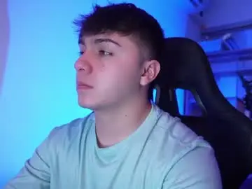 Chaturbate Watch Live Sex Cams of aron__cooper
