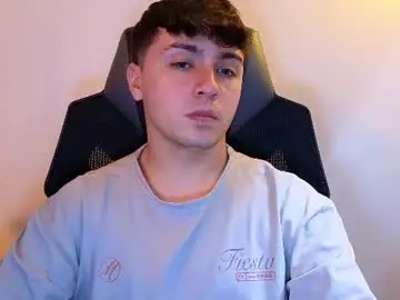 Chaturbate Adult Webcam of aron__cooper