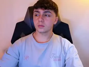 Chaturbate Watch Live Sex Cams of aron__cooper