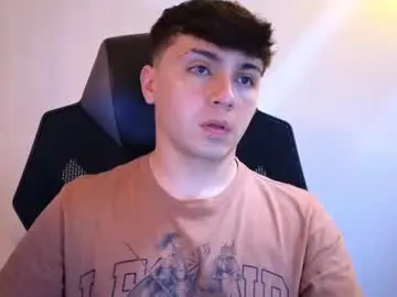 Chaturbate Free Porn Cam of aron__cooper
