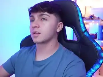 Chaturbate Live Sex of aron__cooper