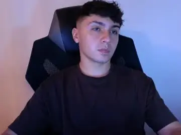 Chaturbate Free Live Porn of aron__cooper