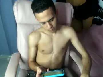 Chaturbate Live Sex Cam of isaaclatino