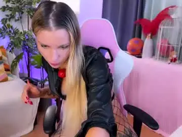 Chaturbate Best live sex cam show of sakupandora2