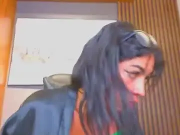 Chaturbate Free Live Porn of alahia__rodriguez