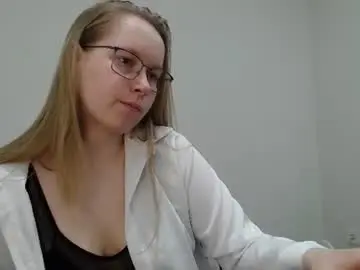 Chaturbate Live Sex Cam of alinasei