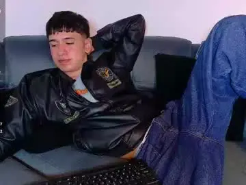 Chaturbate Free Porn Cam of twink_daren