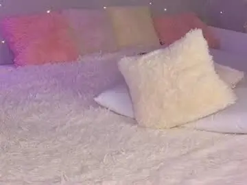 Chaturbate Live Sex Cam of badbitchcuteface