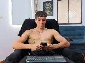 Chaturbate Free Live Porn of ethangreey1