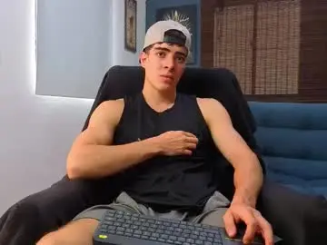 Chaturbate Best live sex cam show of ethangreey1
