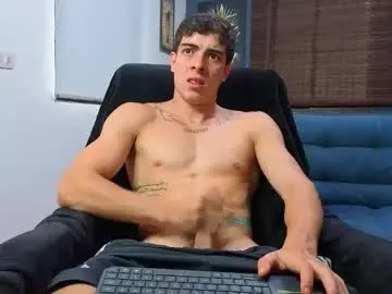 Chaturbate Private Sex Chat of ethangreey1