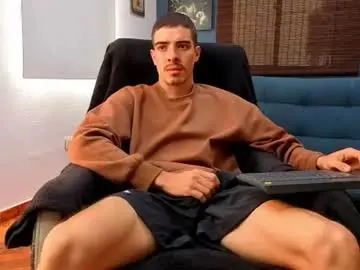Chaturbate Free Live Porn of ethangreey1
