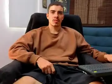 Chaturbate Private Sex Chat of ethangreey1