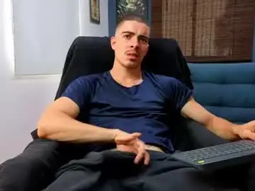 Chaturbate Live Sex of ethangreey1