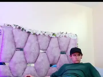 Chaturbate Live Sex Cam of iris_mandarinne