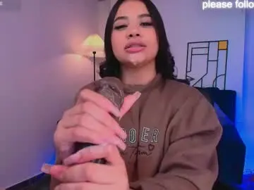 Chaturbate Live Sex Cam of miiaa7_