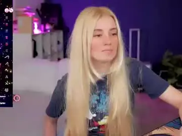 Chaturbate Live Sex of super_peach_stream