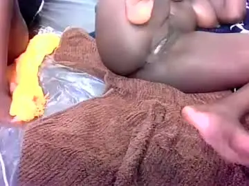 Chaturbate Live Sex Cam of chocolatecaramel1