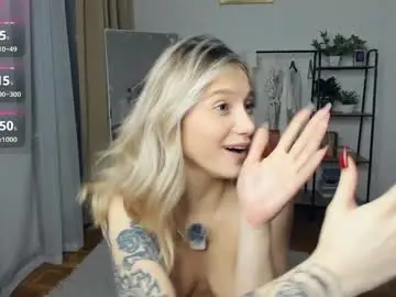 Chaturbate Adult Video Chat of glossybabe_