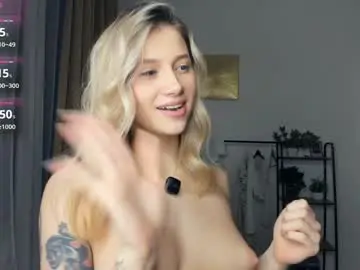 Chaturbate Adult Webcam of glossybabe_